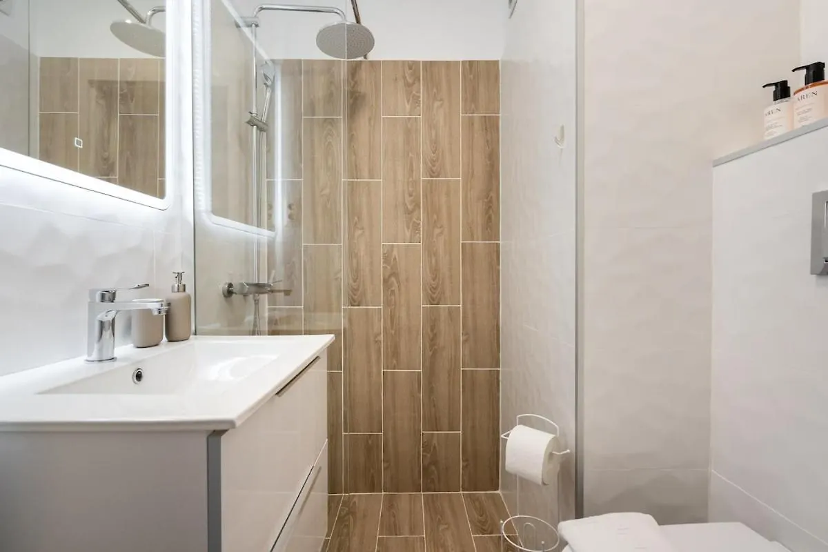 Old City Charm Bucharest Apartment